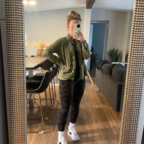 Caslon Twill Peplum Jacket - Picture 6 of 13